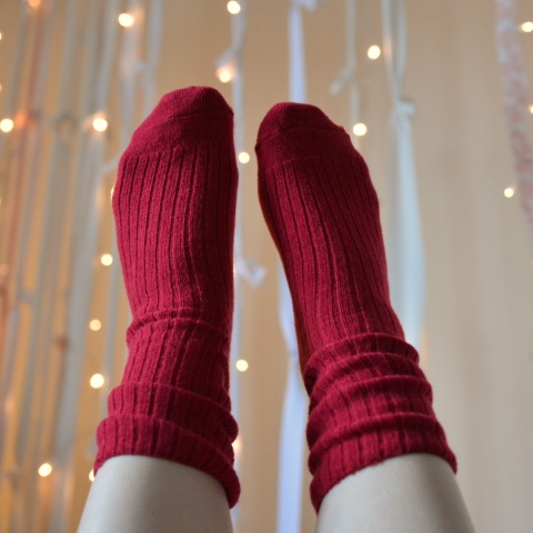 [35-38] Fest Ciepłe Zoki CZERWIEŃ (wełna jagnięca)