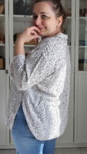 [L] Bluzka wiskoza oversize biała w ciapki