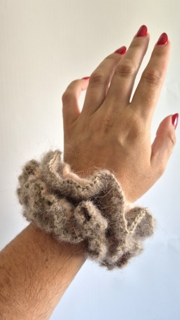 ZESTAW 2SZT. Szydełkowana scrunchie cappucino mix wełny i moheru bardzo puchata