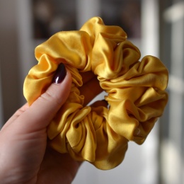 Jedwab MAXI gumka upcykling scrunchie KANAREK
