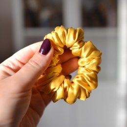 Jedwab MINI gumka upcykling scrunchie KANAREK