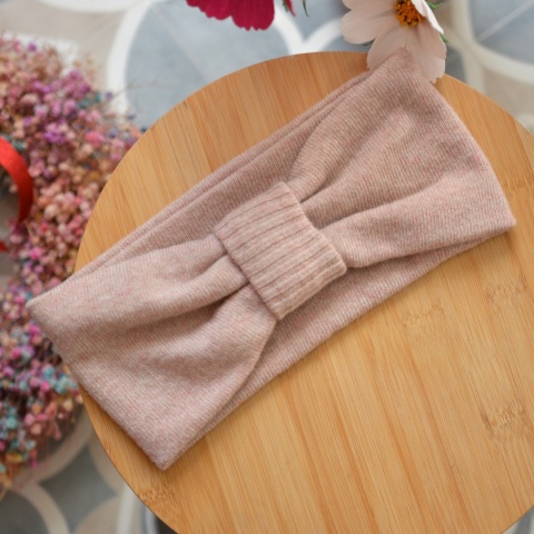 Kaszmir+wełna jasny brudny róż upcykling cienka opaska