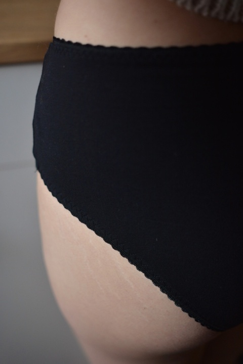 KLARA majtki z wysokim stanem GOTS PREMIUM czarne