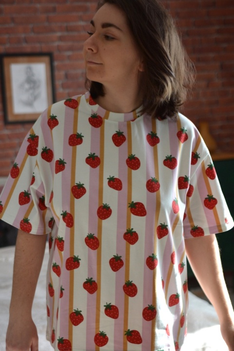 Ostatnia sztuka XL! T-shirt bawełna organiczna - truskawki EDYCJA LIMITOWANA
